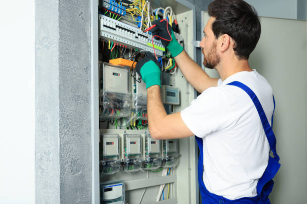 Best Affordable Emergency Electrician  in Crawfordville, FL
